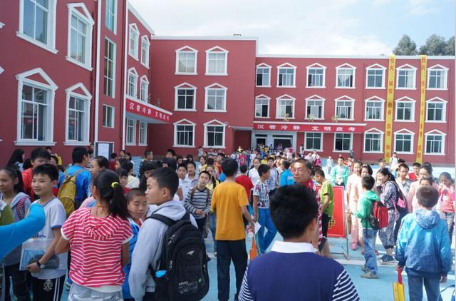 c9f208442fd54b7ebacb34a42977e905(1).jpg c9f208442fd54b7ebacb34a42977e905(1).jpg